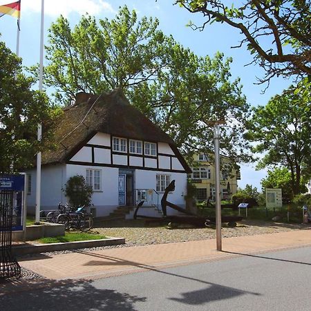 Ferienwohnung Mit Balkon, Gratis Nutzung Vom Ahoi Erlebnisbad Und Sauna In Sellin - Haus Strandeck Fewo 19 Goehren  Extérieur photo